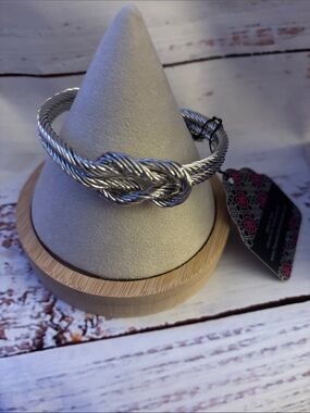 paparazzi Silver-Tone Twisted Knot Cable Bracelet